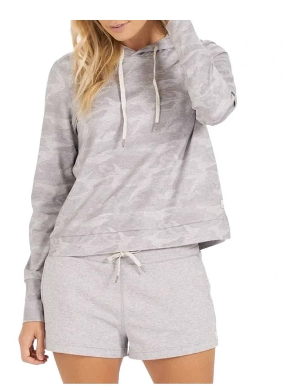 Vuori halo camo hoodie
